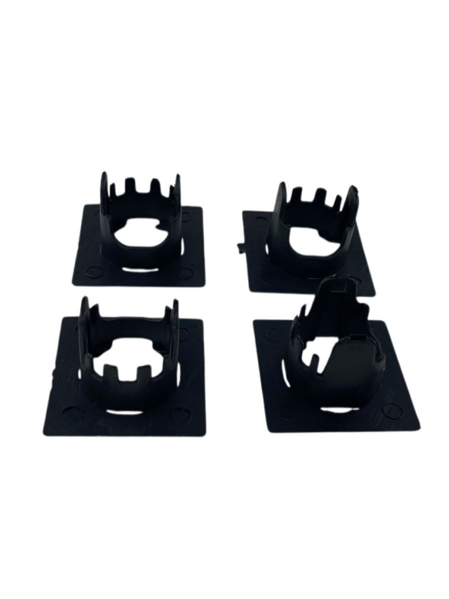 Държачи за парктроник за броня BMW E60 (2003–2010) – 18mm комплект 4 броя
