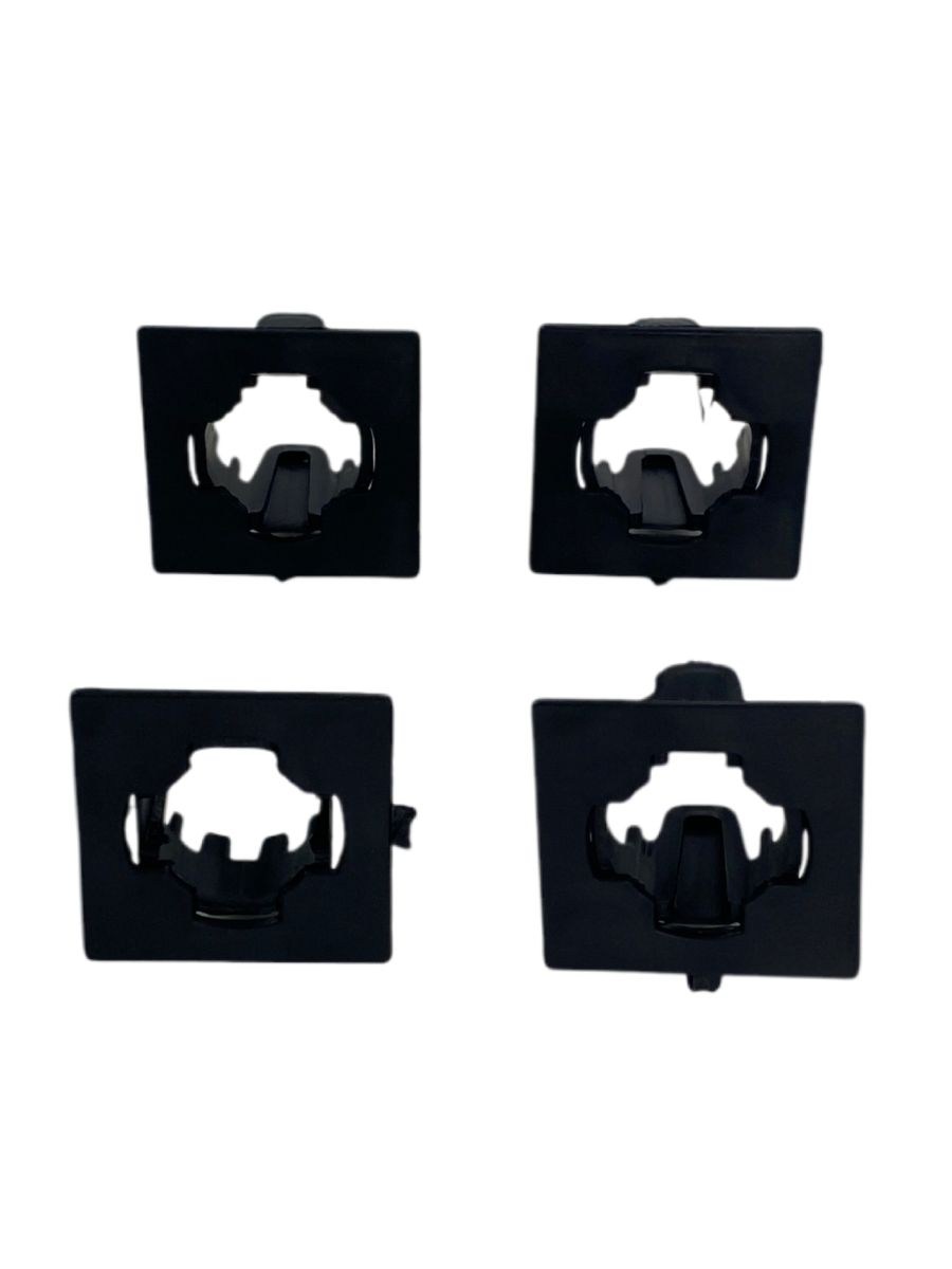 Държачи за парктроник за броня BMW E60 (2003–2010) – 18mm комплект 4 броя