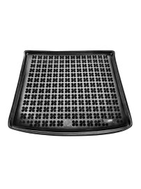 Оригинална гумена стелка за багажник Mitsubishi Outlander III (2012+). Висококачествена, водонепропусклива, издръжлива и специално изработена за модела.