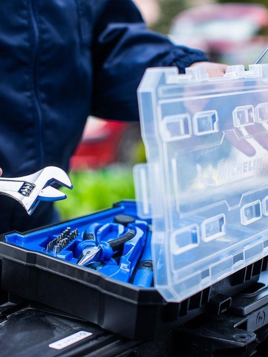 Комплект ръчни инструменти за ремонт и поддръжка Michelin Pro