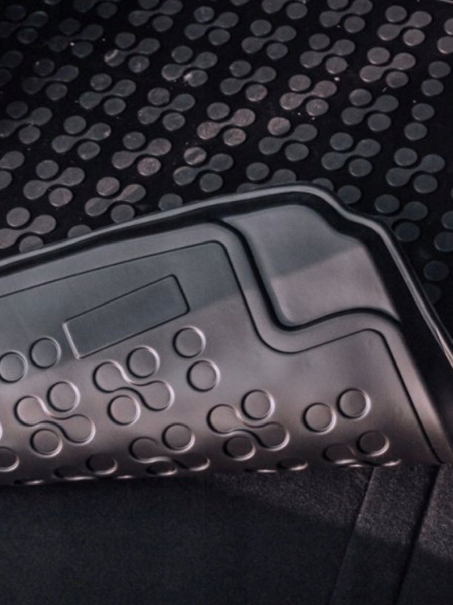 Гумена стелка за багажник Rezaw Plast