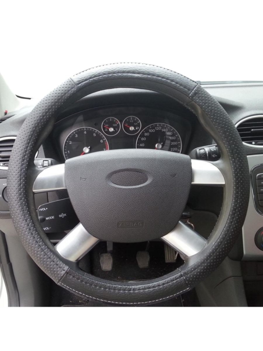 Универсален калъф за волан от еко кожа 37-39 см